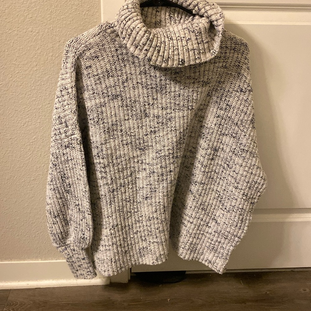 Aerie sweater, white/gray turtleneck